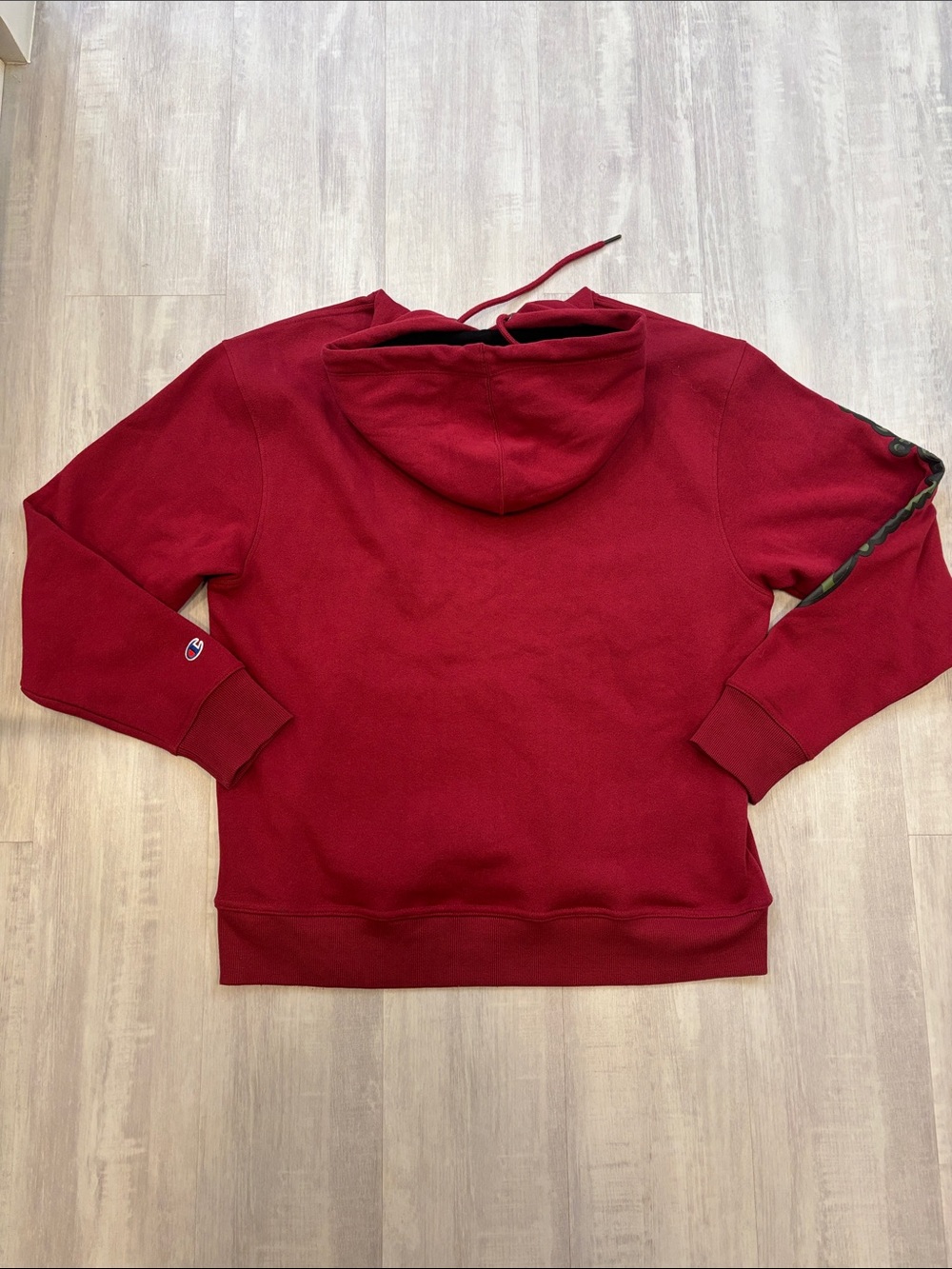 Champion Maroon Pullover Hoodie with Camo Logo Accents Large - Picture 6 of 8
